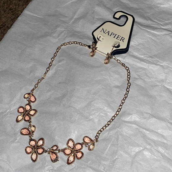 Napier Set - Picture 2 of 7